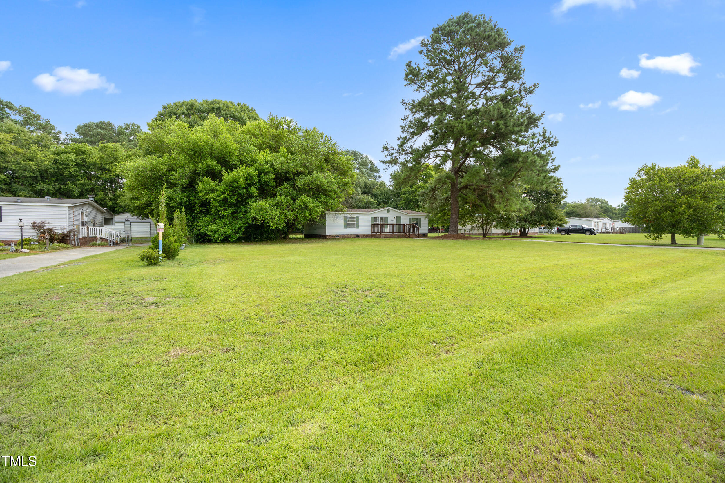 6423 Sandy Creek Road Stedman, NC 28391 - Photo 6 of 40 a view of a ocean view