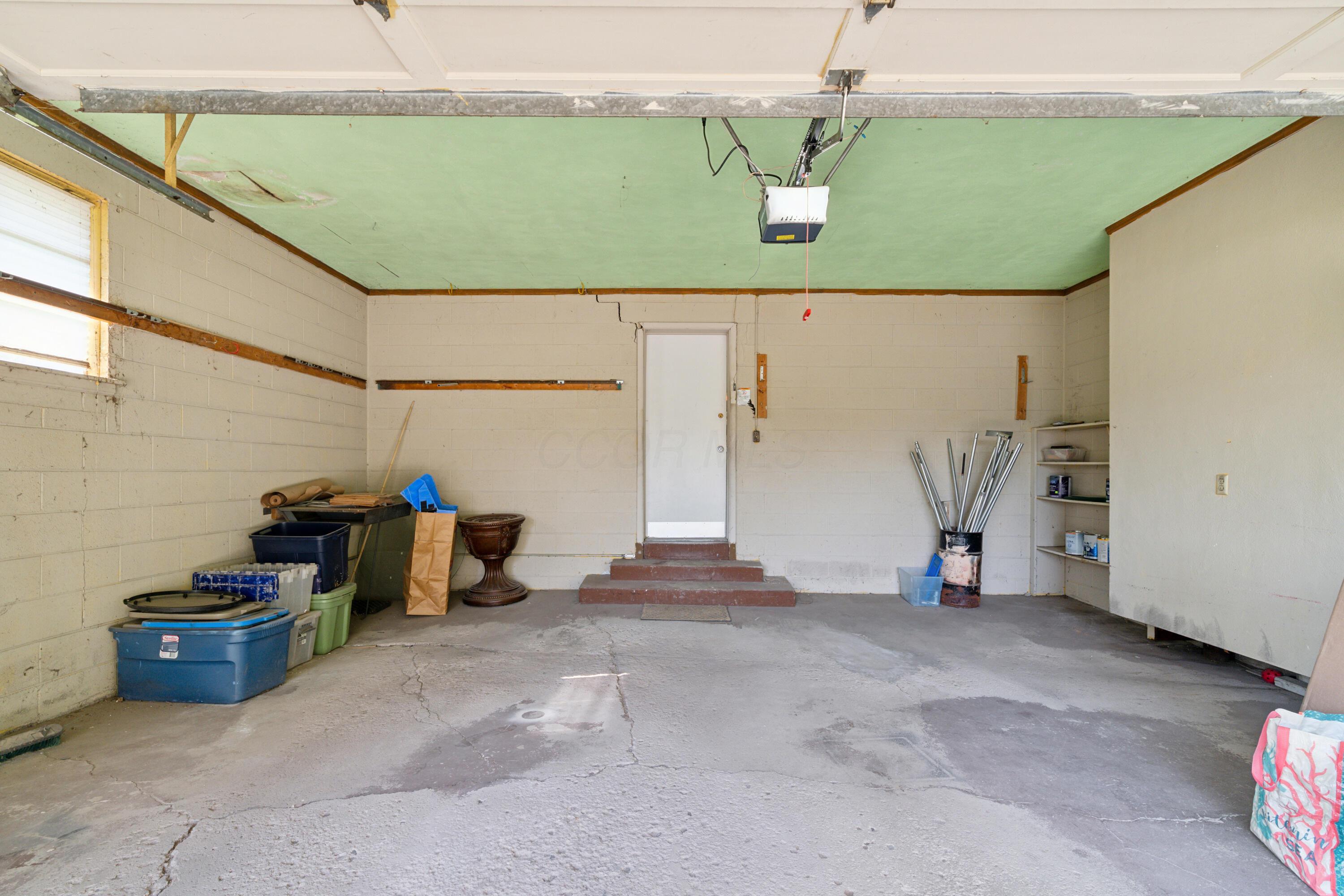 1479 Kenwick Road Columbus, OH 43209 - Photo 29 of 30 Two-Car Garage