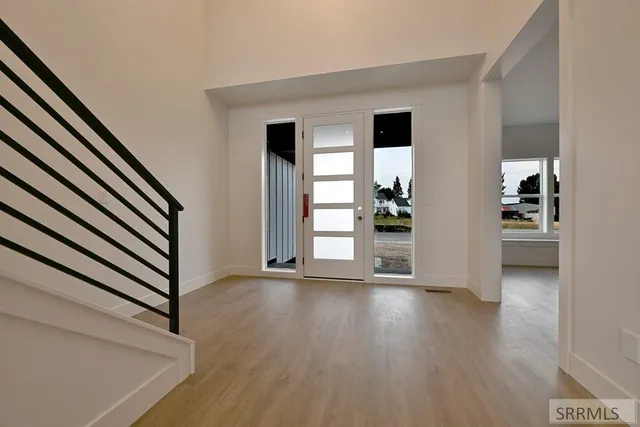 $670,000 | 285 Moonlight Drive, Shelley, ID 83274