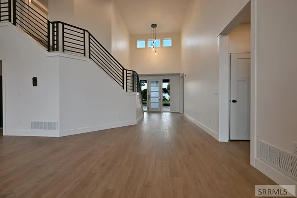 $655,000 | 285 Moonlight Drive, Shelley, ID 83274