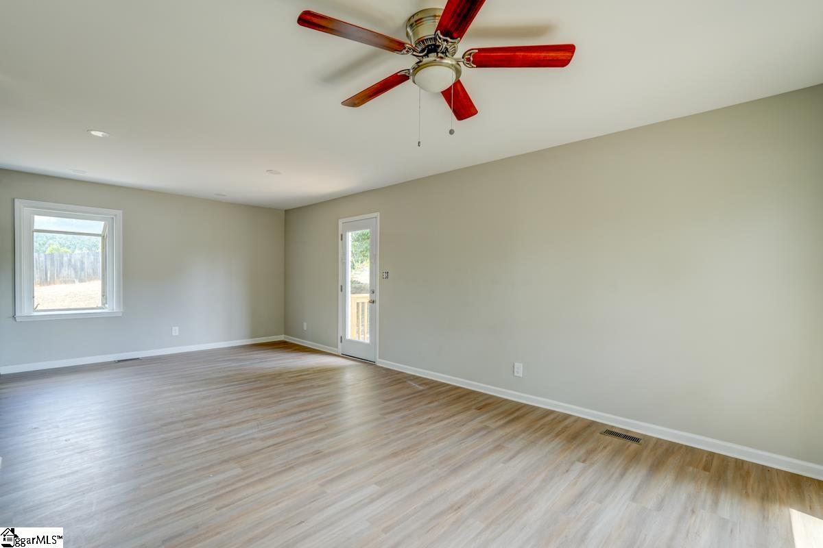 713 State Rd S-42-7123 Greer, SC 29651 - Photo 16 of 32 Gallery Image 16