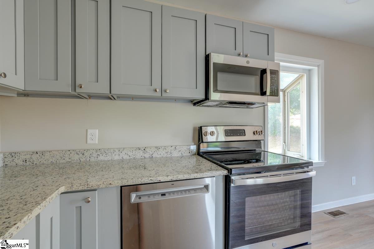 713 State Rd S-42-7123 Greer, SC 29651 - Photo 19 of 32 Gallery Image 19