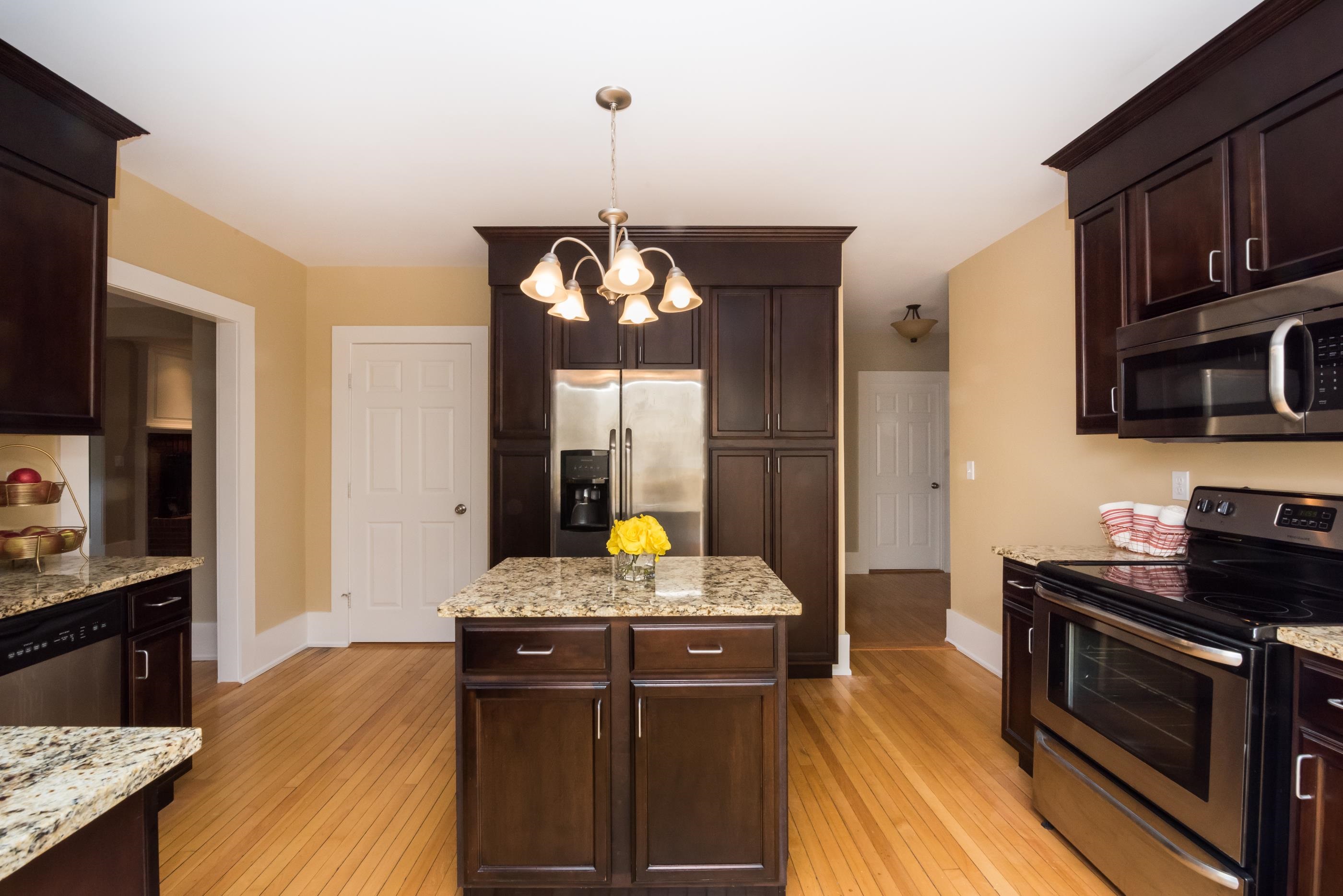 5 Brookline Avenue Dover, NH 03820 - Photo 3 of 42