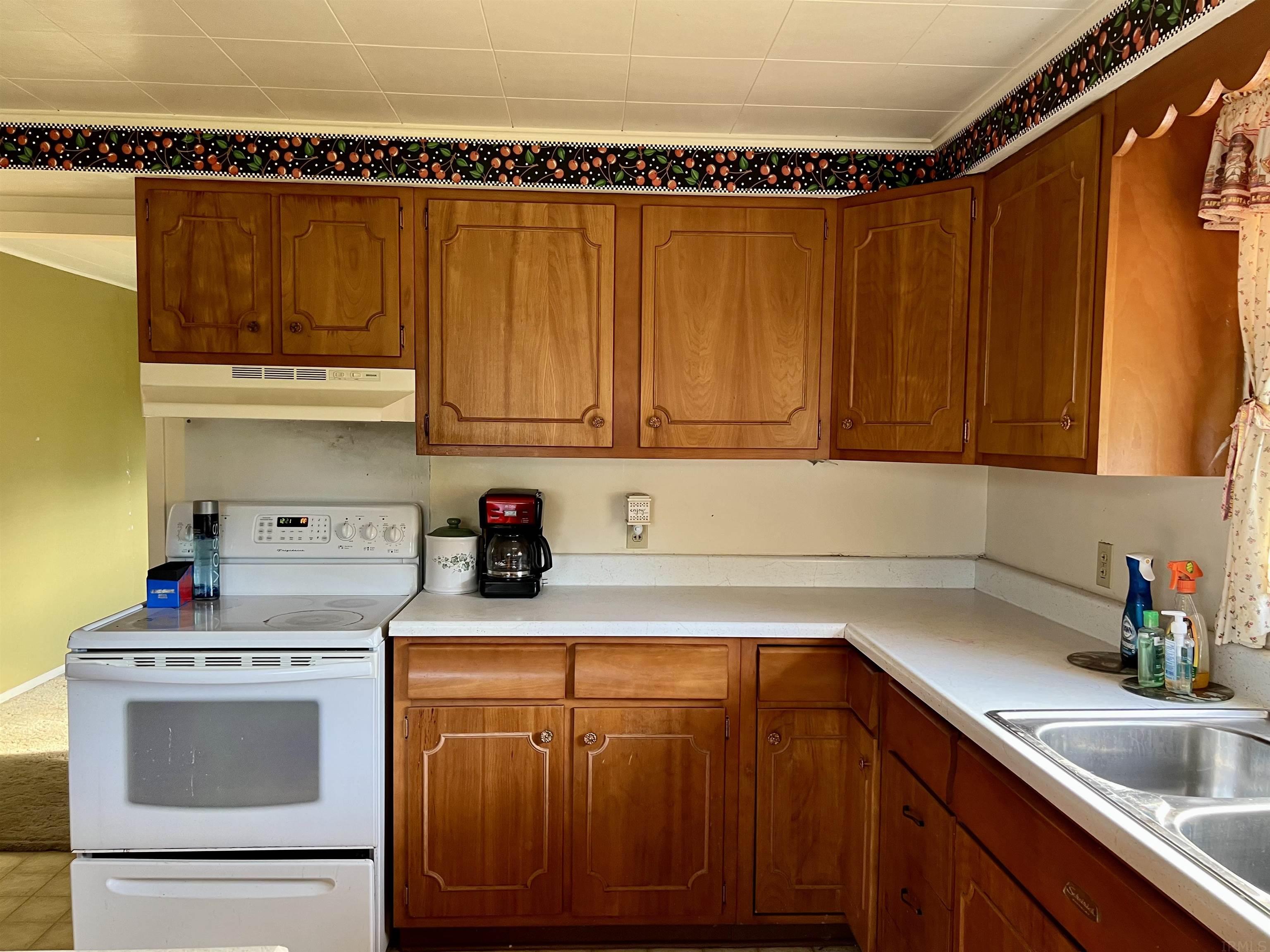 970 South Meridian Road Mitchell, IN 47446 - Photo 15 of 27