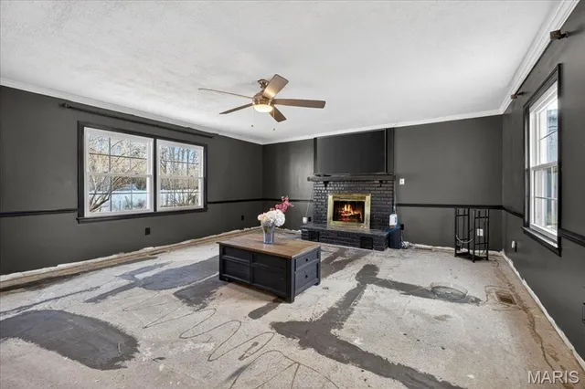 $265,000 | 216 Hillsdale Drive, Ballwin, MO 63011