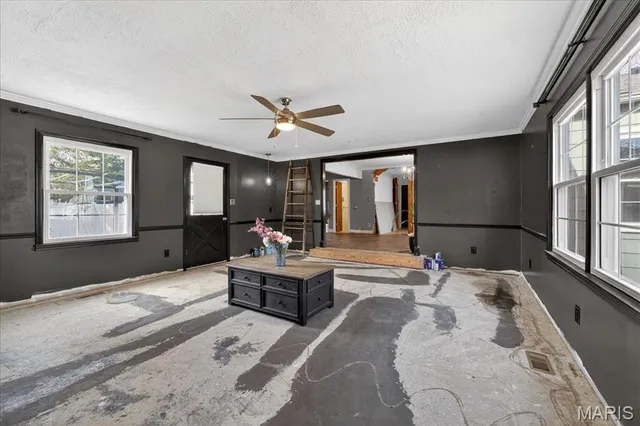 $265,000 | 216 Hillsdale Drive, Ballwin, MO 63011