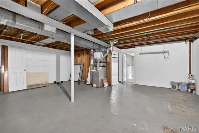 $265,000 | 216 Hillsdale Drive, Ballwin, MO 63011