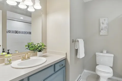 $658,000 | 75 Page Road, Unit 13, Bedford, MA 01730