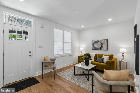 $725,000 | 232 East 6th Avenue, Conshohocken, PA 19428