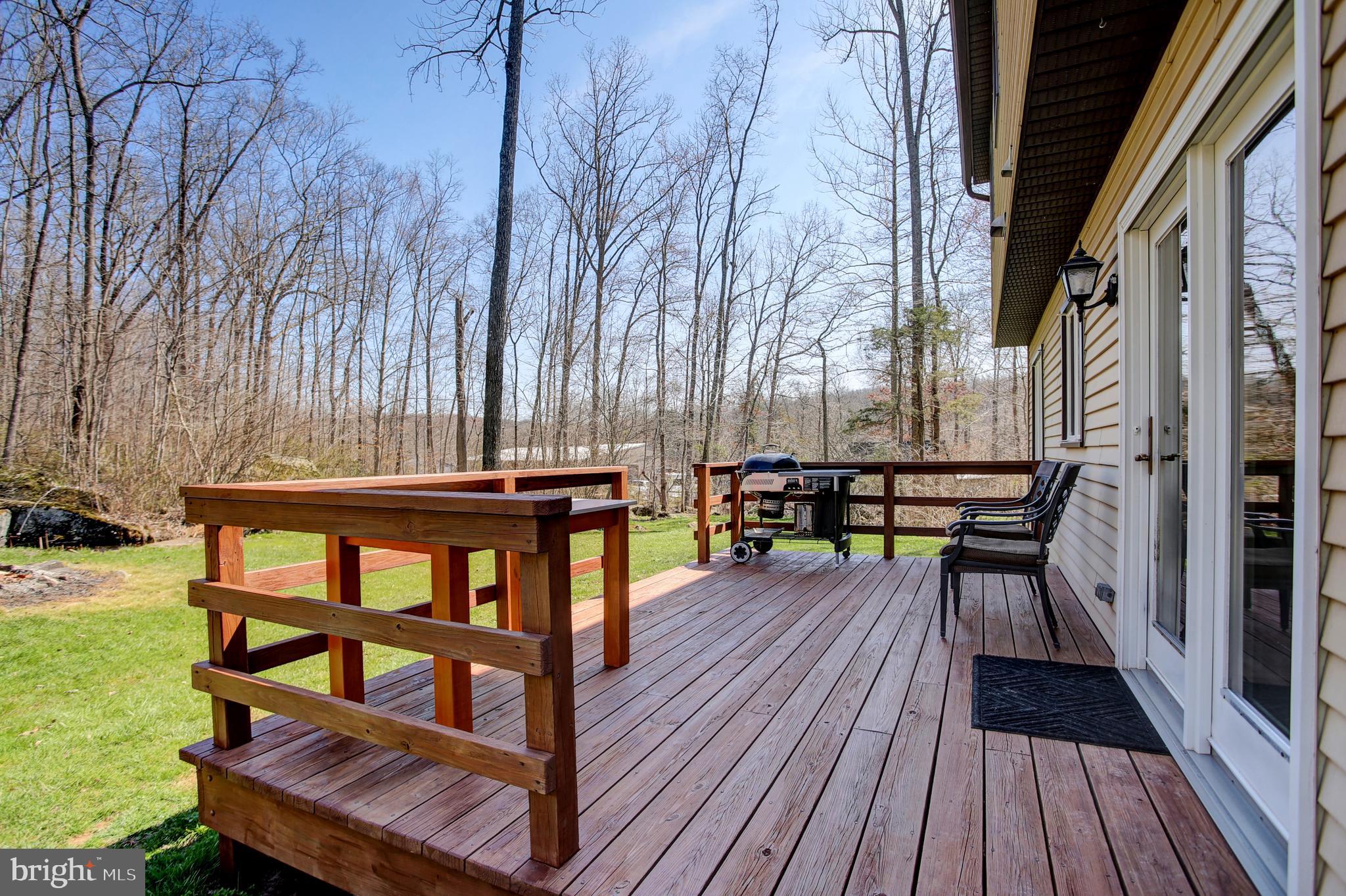 918 Henning Road Perkiomenville, PA 18074 - Photo 28 of 33 Deck