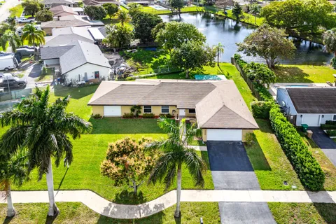 $665,000 | 1000 Southwest 127th Terrace, Davie, FL 33325