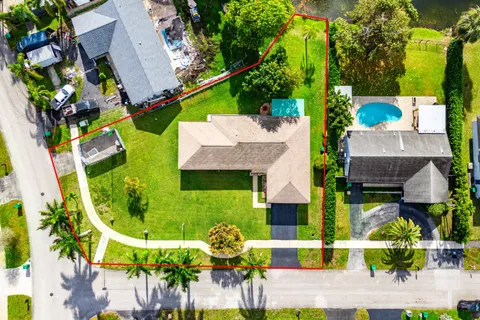 $665,000 | 1000 Southwest 127th Terrace, Davie, FL 33325