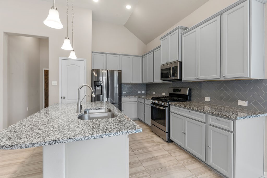 2666 Cedar Path Lane Conroe, TX 77385 - Photo 6 of 22