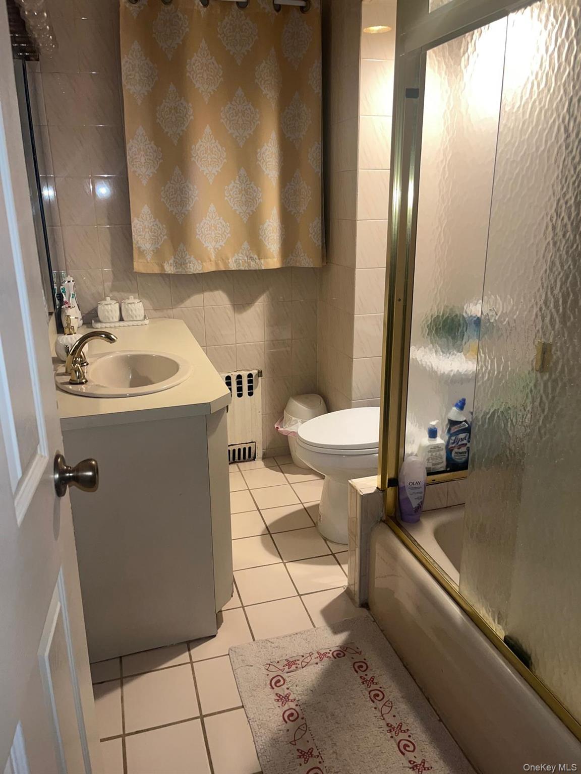 89 Carstairs Road Valley Stream, NY 11581 - Photo 11 of 12