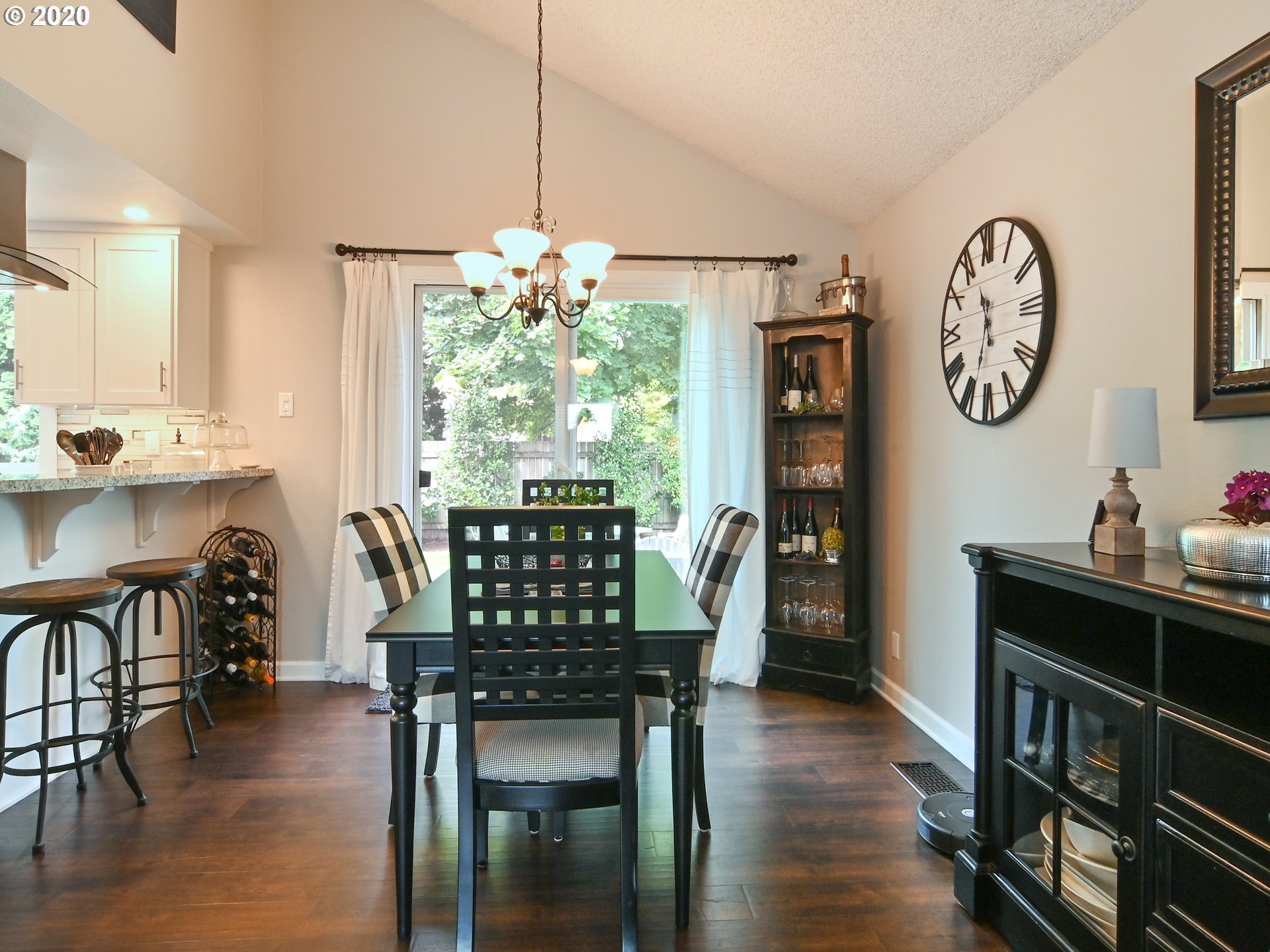 2494 Erin Way Eugene, OR 97408 - Photo 6 of 32