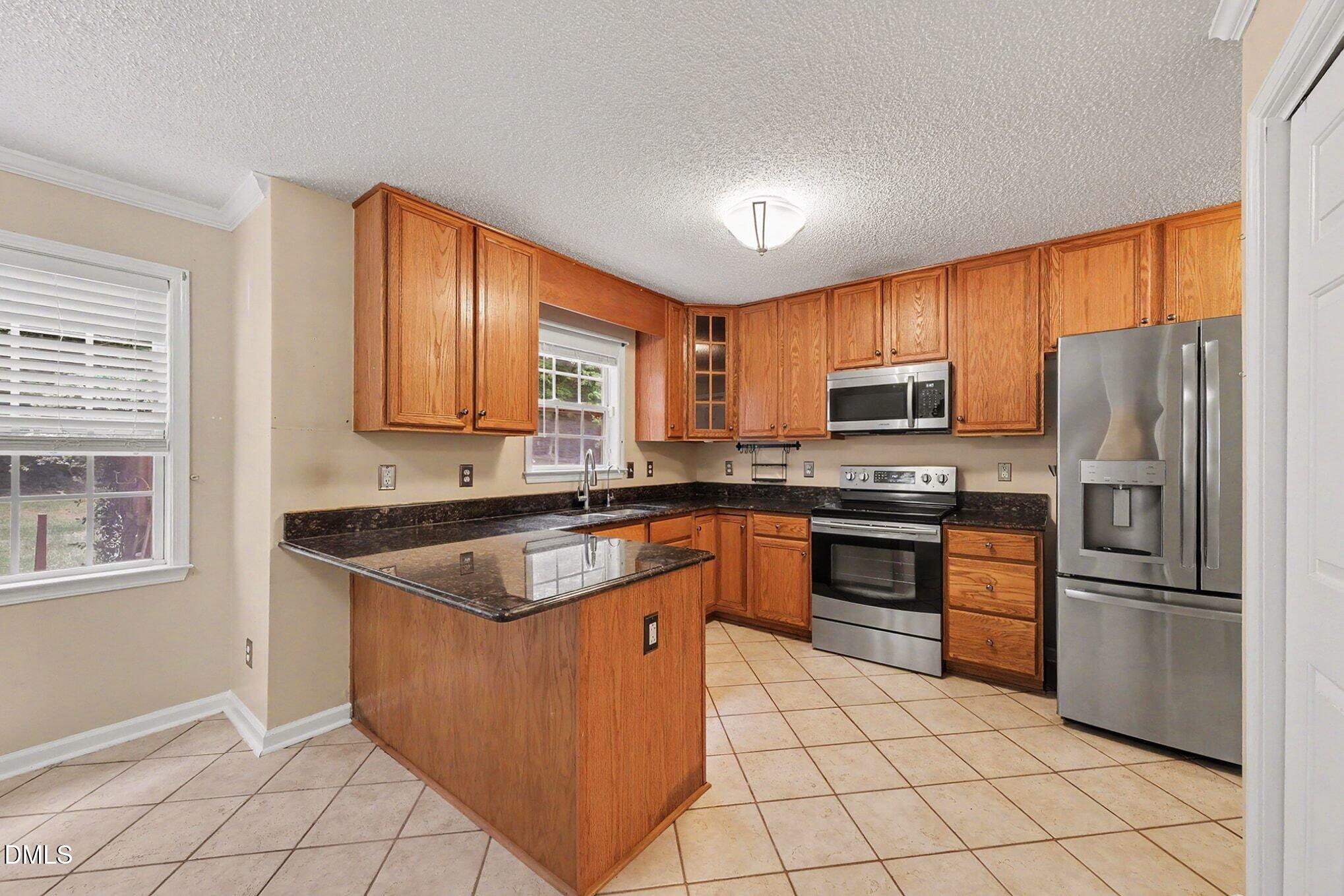8405 Ridgebury Road Raleigh, NC 27603 - Photo 16 of 38 016_file_3336