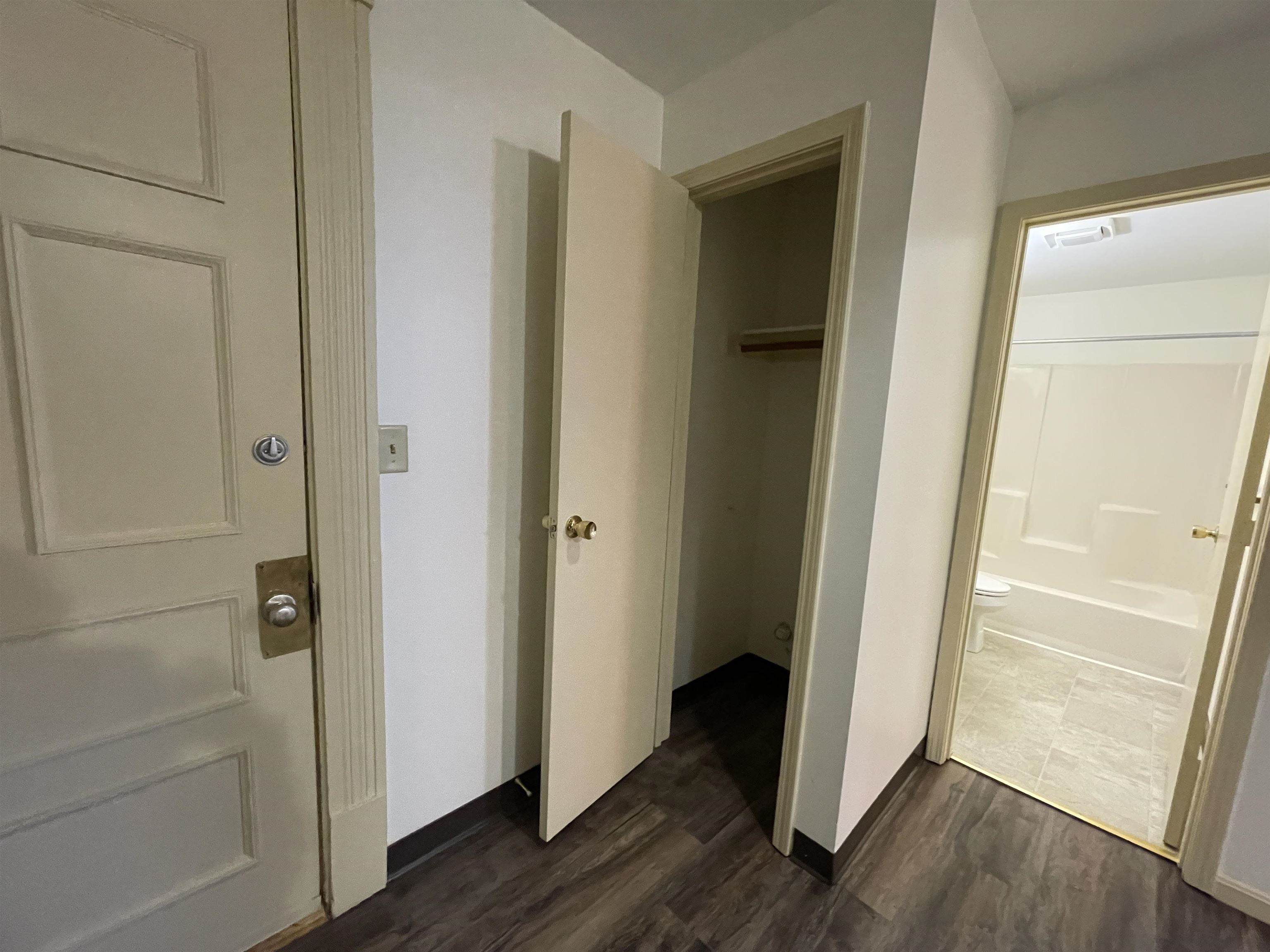 521 Pine Street, Unit 105 Manchester, NH 03104 - Photo 20 of 38