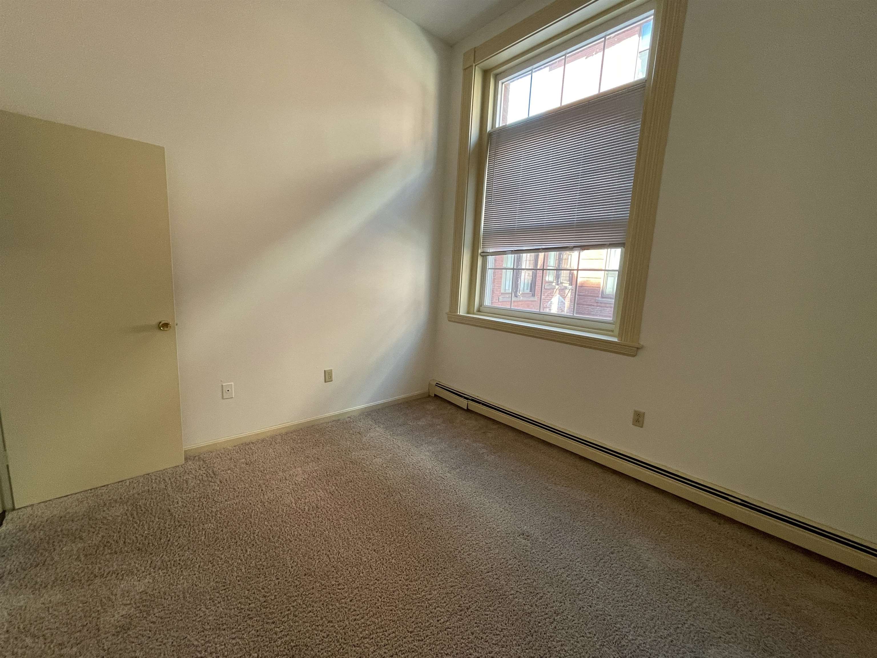 521 Pine Street, Unit 105 Manchester, NH 03104 - Photo 27 of 38