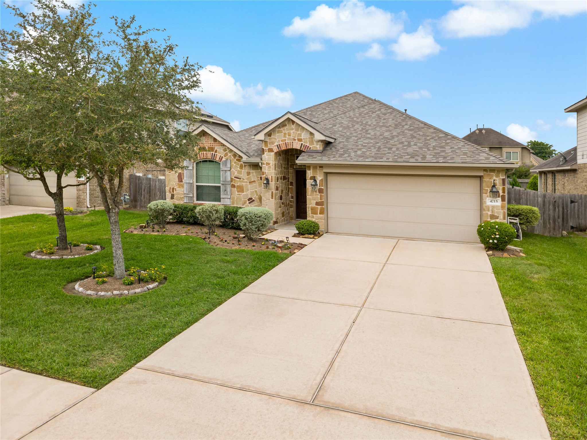 4715 Harbor Sham Street Rosharon, TX 77583 - Photo 33 of 35