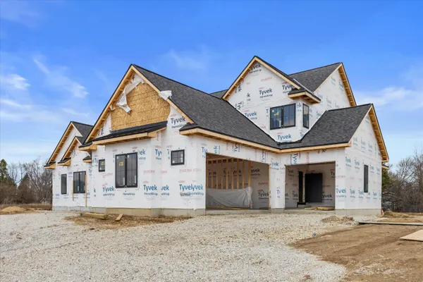 $1,299,900 | W257-n5916 Autumn Court, Lisbon, WI 53089