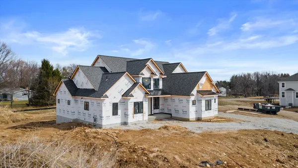 $1,299,900 | W257-n5916 Autumn Court, Lisbon, WI 53089