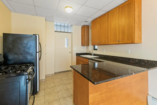 $1,800 | 1435 East 53rd Street, Unit 2W, Chicago, IL 60615