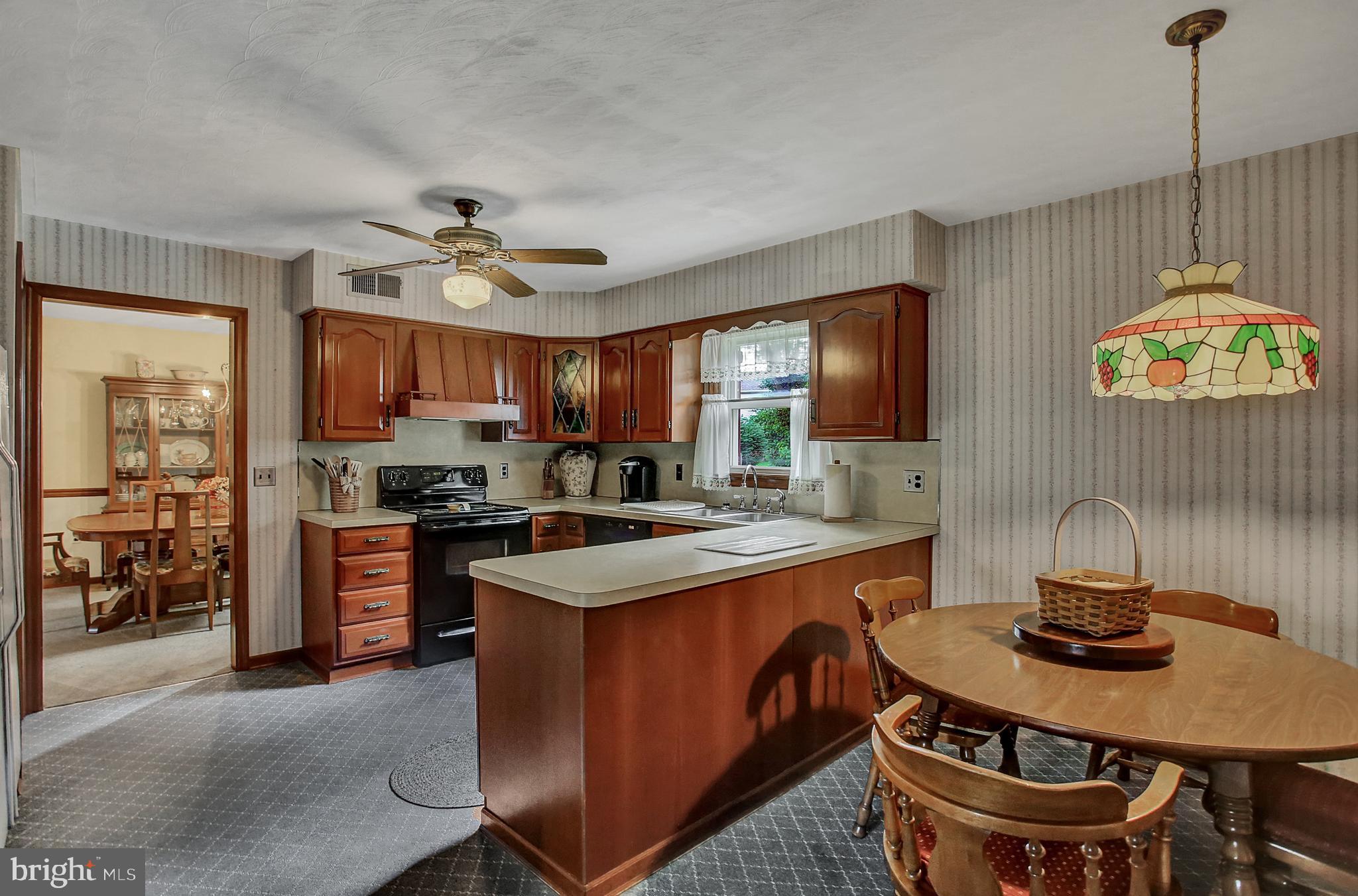 2464 Opal Road York, PA 17408 - Photo 20 of 56 Gallery Image 20