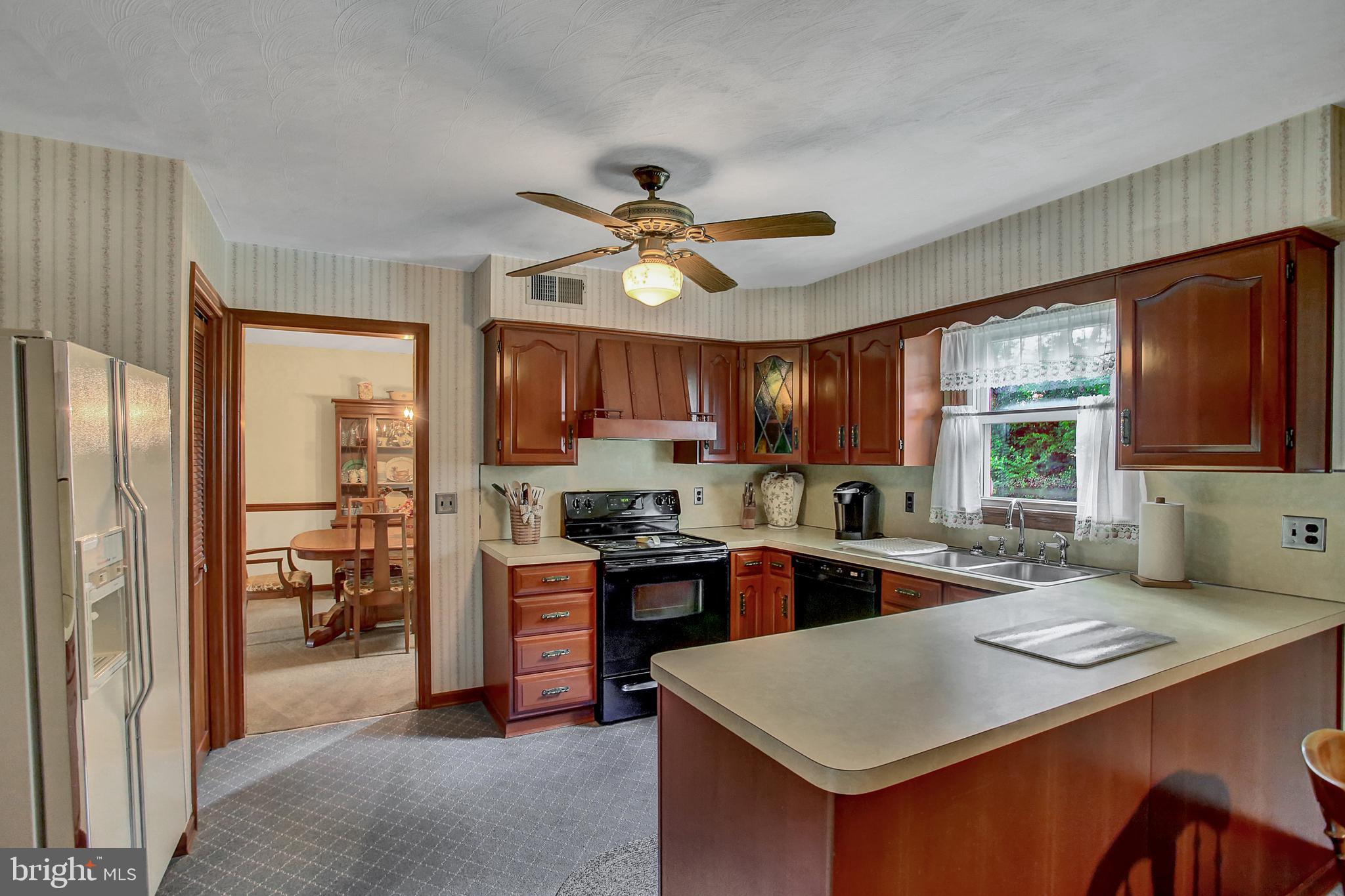2464 Opal Road York, PA 17408 - Photo 21 of 56 Gallery Image 21