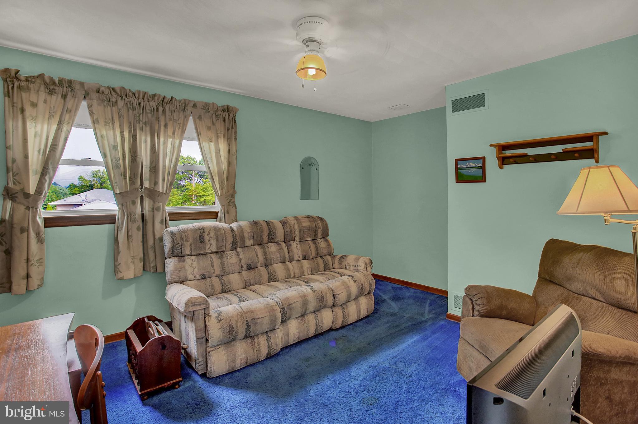 2464 Opal Road York, PA 17408 - Photo 40 of 56 Gallery Image 40