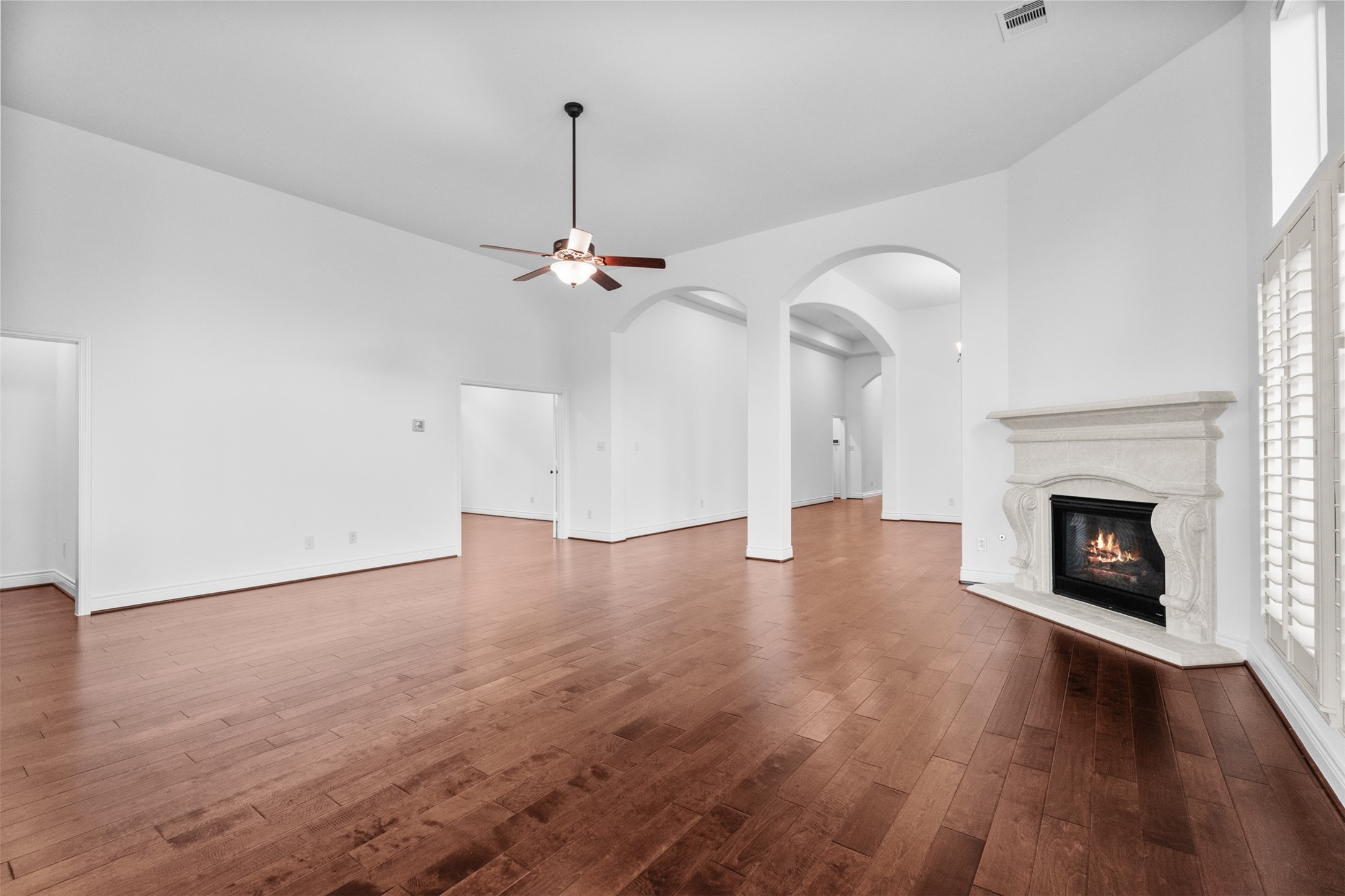 27318 Pendleton Trace Drive Spring, TX 77386 - Photo 10 of 47 Family room