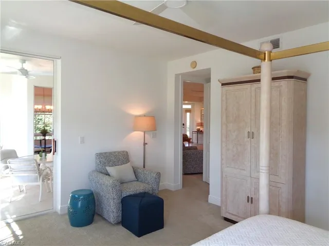 $8,000 | 515 Laguna Royale Boulevard, Unit 102, Naples, FL 34119