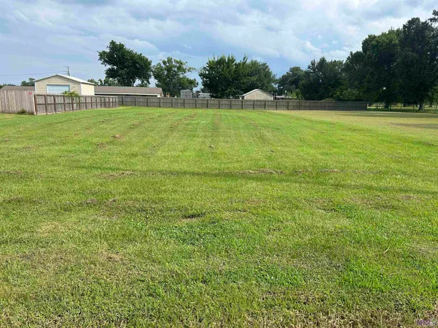 $98,000 | 643 Oak Street, Hahnville, LA 70057