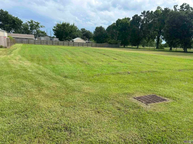 $98,000 | 643 Oak Street, Hahnville, LA 70057