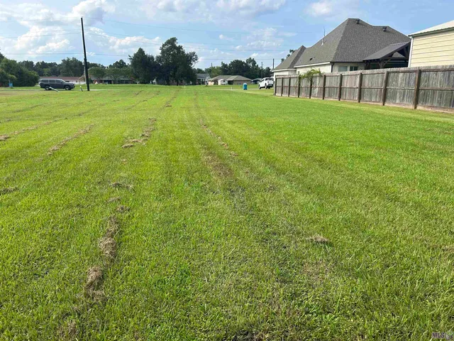 $98,000 | 643 Oak Street, Hahnville, LA 70057