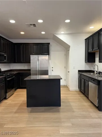 $415,000 | 690 Calamus Palm Place, Henderson, NV 89011