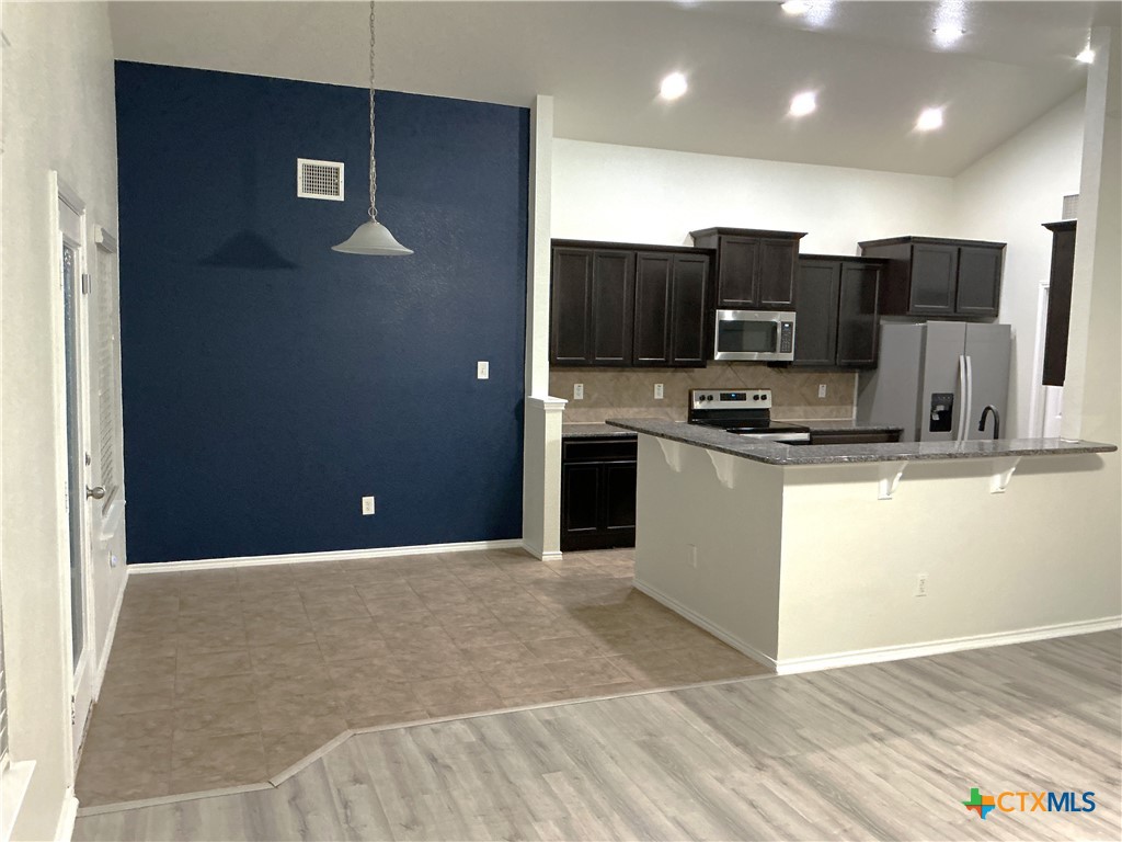 5202 Rimes Court Killeen, TX 76549 - Photo 2 of 14 Kitchen Open to Breakfast area
