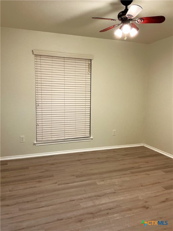 5202 Rimes Court Killeen, TX 76549 - Photo 7 of 14 Bedroom 2