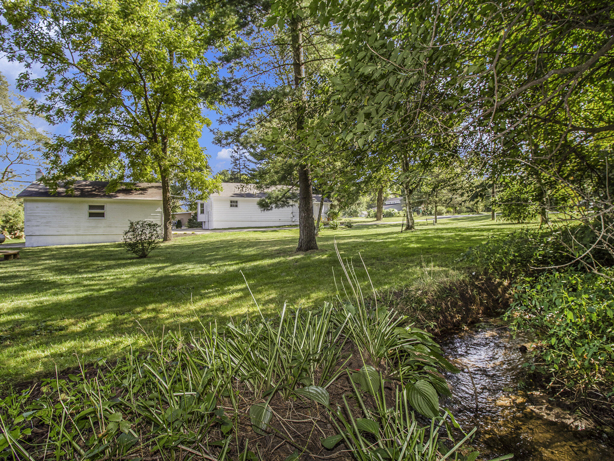 912 Marsh Road Plainwell, MI 49080 - Photo 25 of 29 026_img_5947