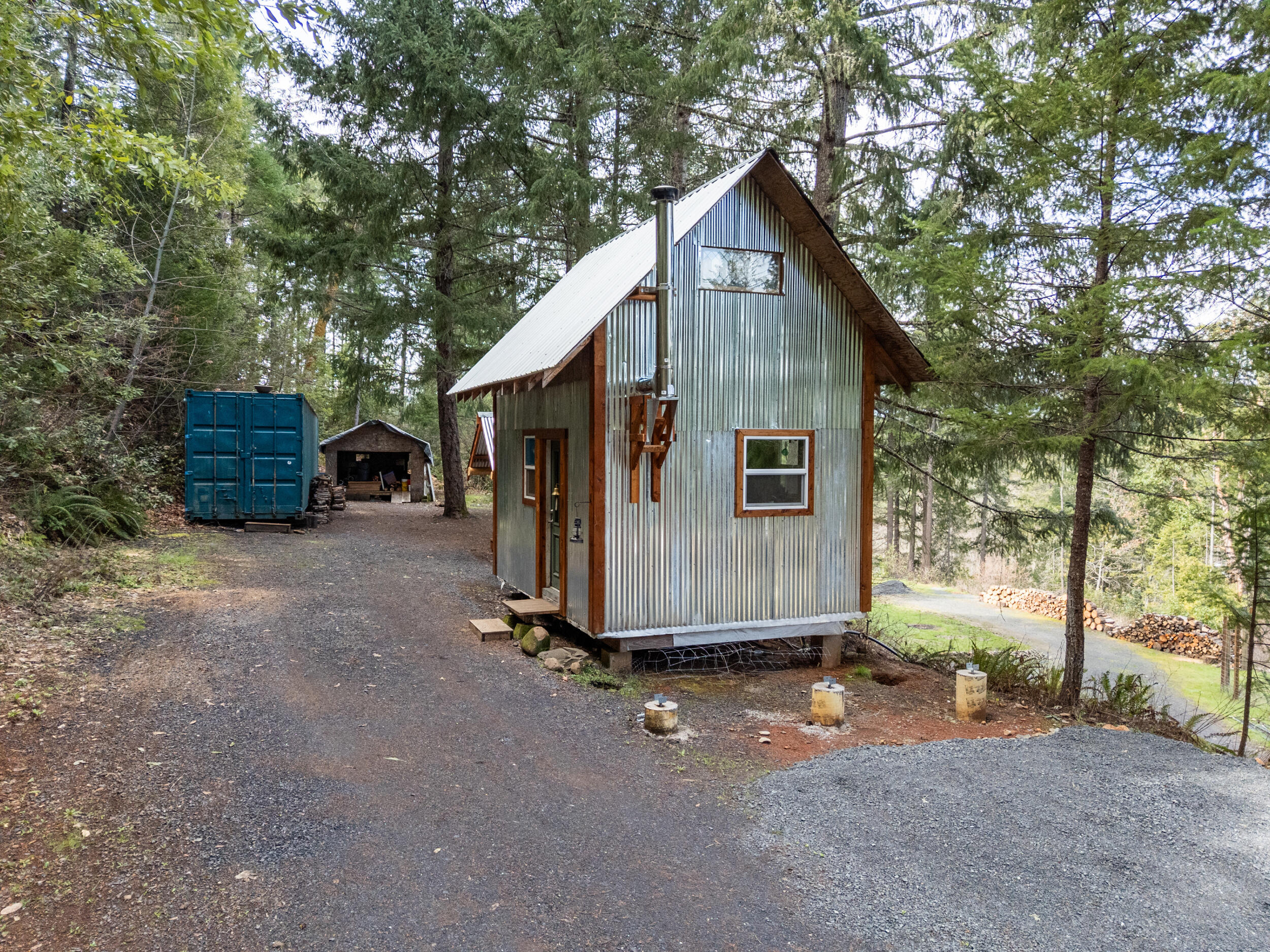 6223 Takilma Road Cave Junction, OR 97523 - Photo 2 of 24 6223 takilma rd, cave junction, or 97523