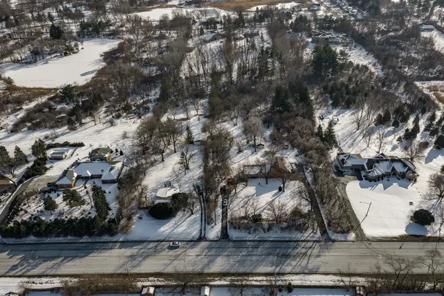 $500,000 | 2963 87th Street, Darien, IL 60561