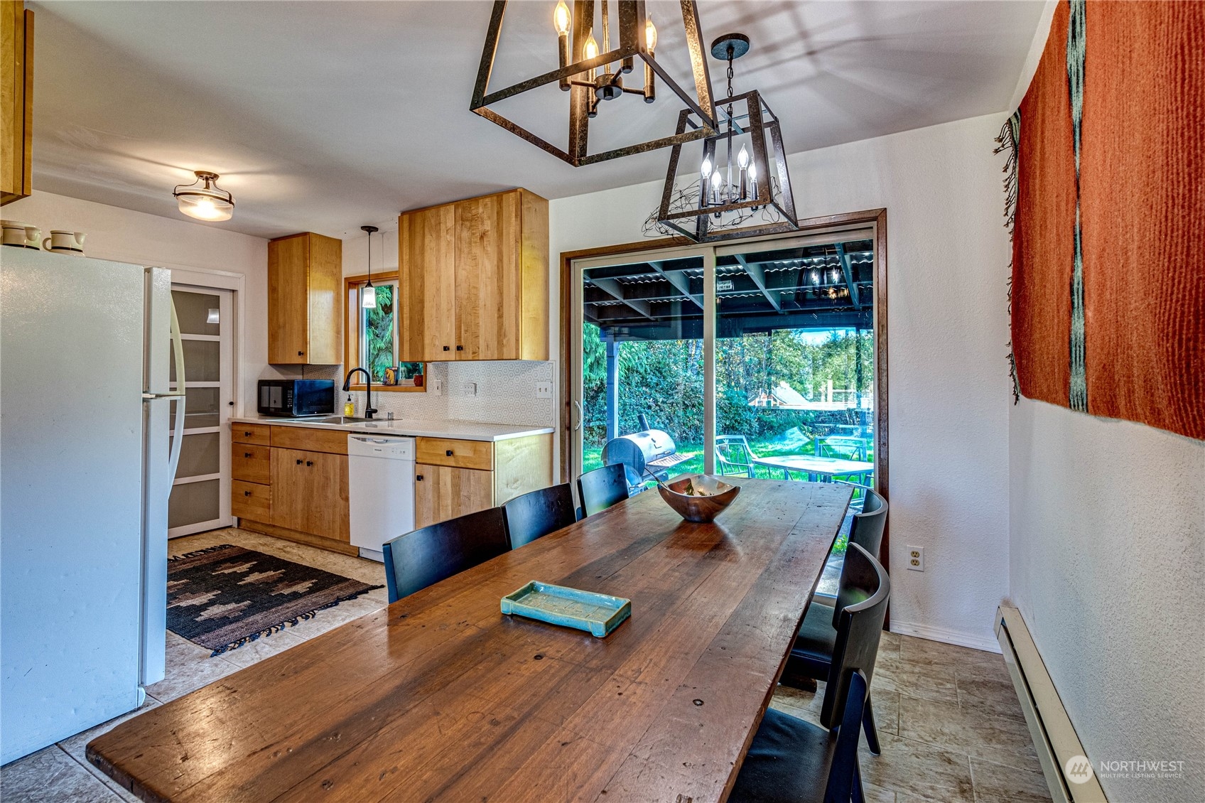 283 Schmitt Road Port Angeles, WA 98363 - Photo 9 of 40 a very nice looking kitchen with a large window