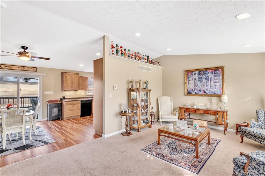 527 Pandora Road Derry, PA 15627 - Photo 2 of 25 Gallery Image 2