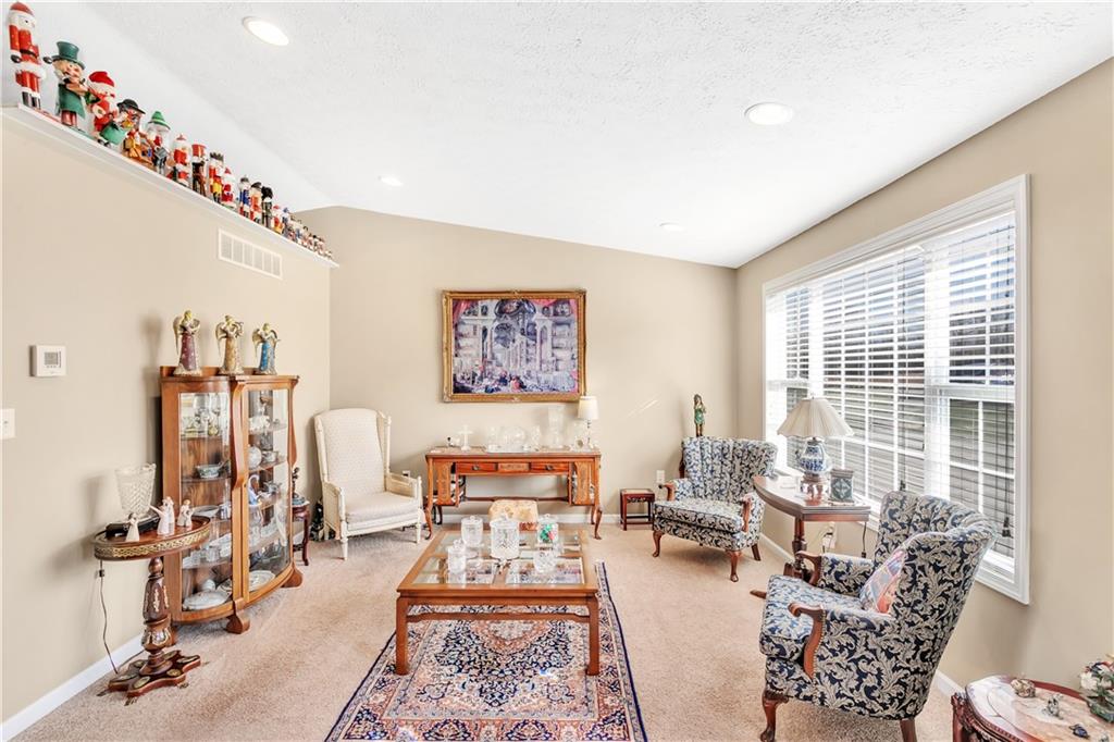 527 Pandora Road Derry, PA 15627 - Photo 3 of 25 Gallery Image 3