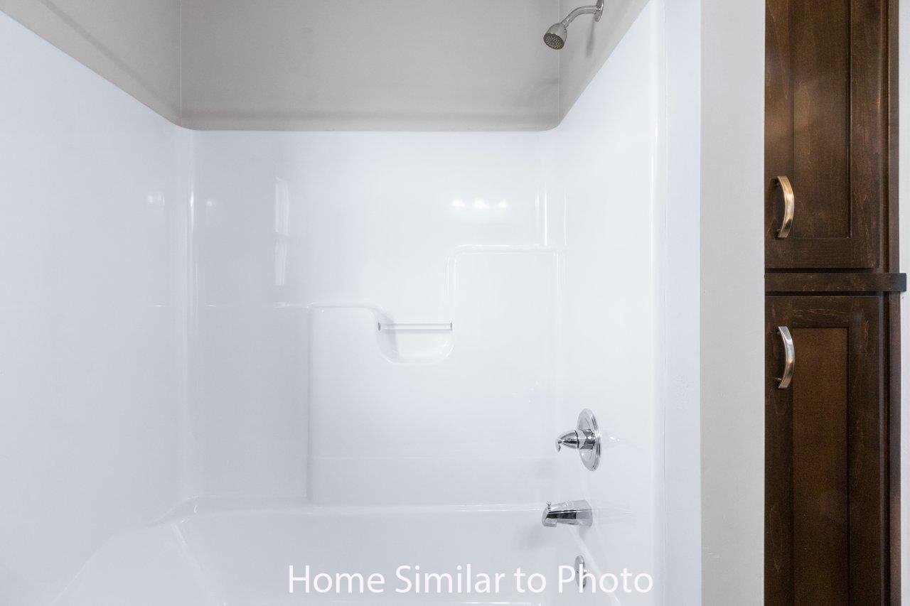 1636 Frontier Road Luxemburg, WI 54217 - Photo 19 of 29