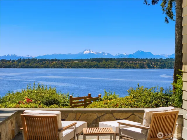 $5,200,000 | 13401 Manzanita Road Northeast, Bainbridge Island, WA 98110