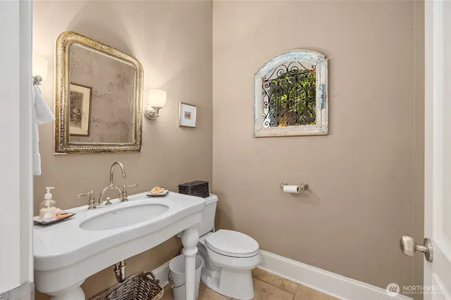 $5,200,000 | 13401 Manzanita Road Northeast, Bainbridge Island, WA 98110