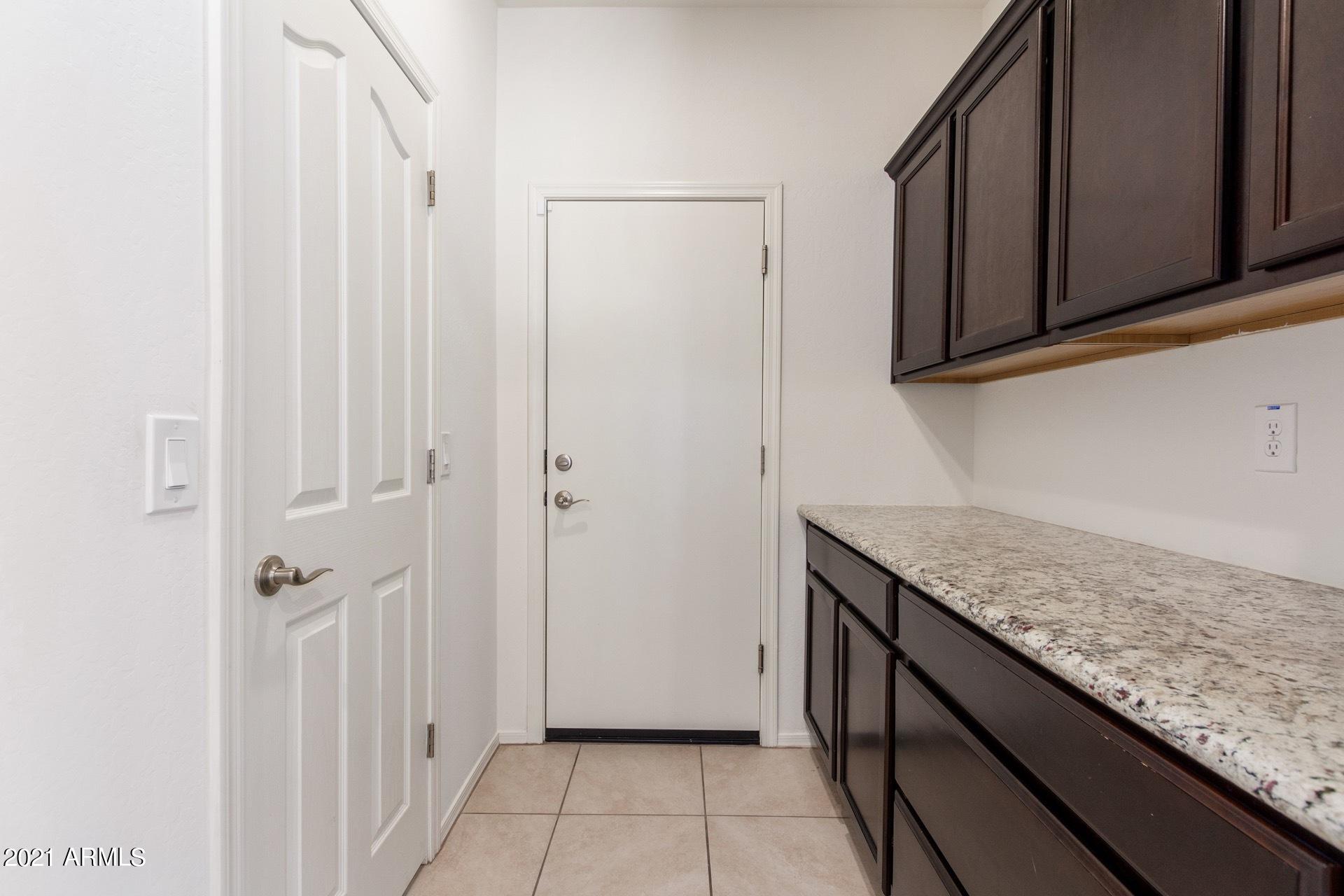 2447 East Stacey Road Gilbert, AZ 85298 - Photo 8 of 30 Butler's Pantry
