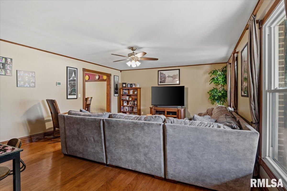 4 Parkway Road Springfield, IL 62712 - Photo 4 of 36
