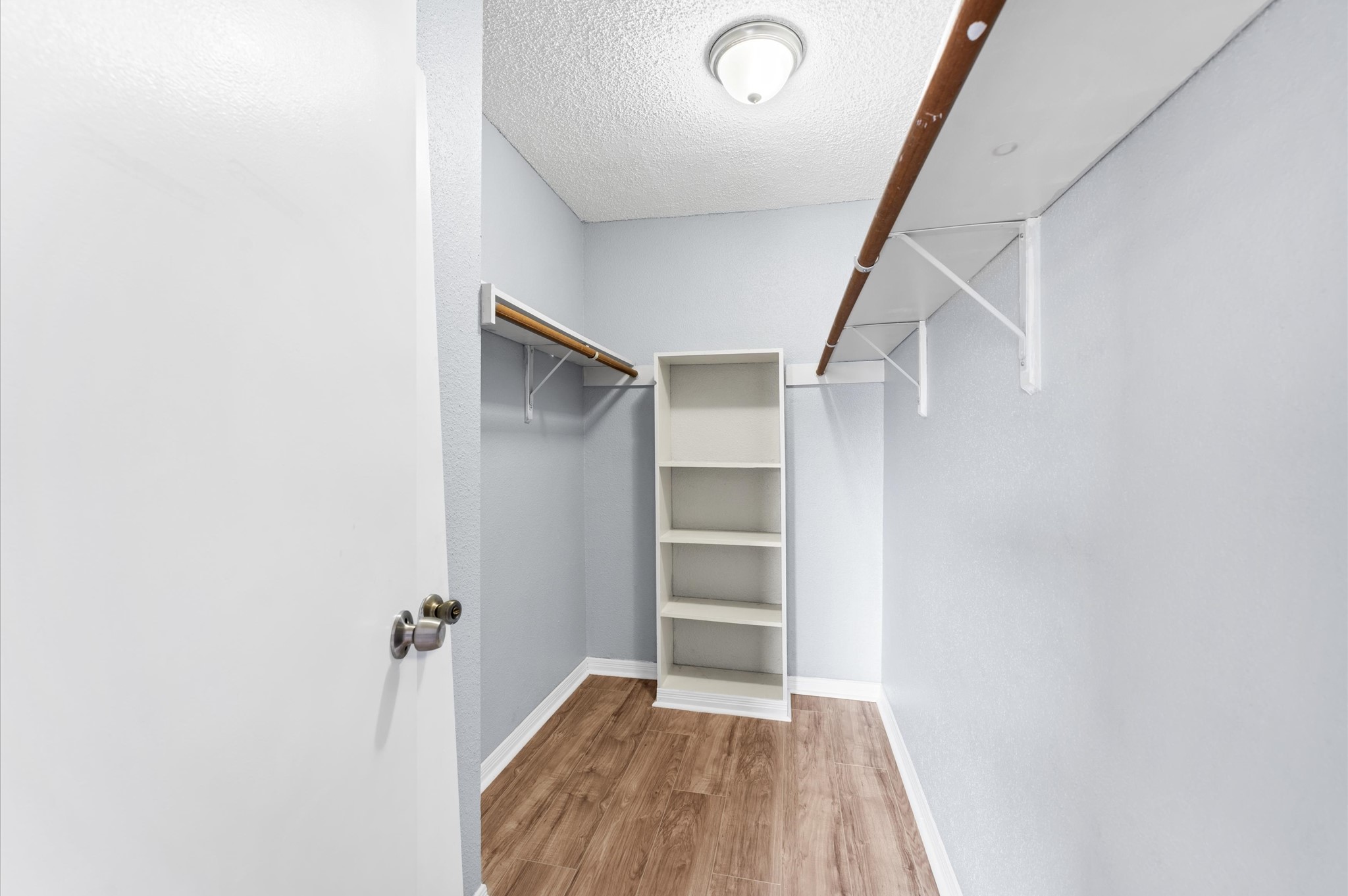 250 El Dorado Boulevard, Unit 252 Webster, TX 77598 - Photo 12 of 15 Another large walk-in closet in the secondary bedroom.
