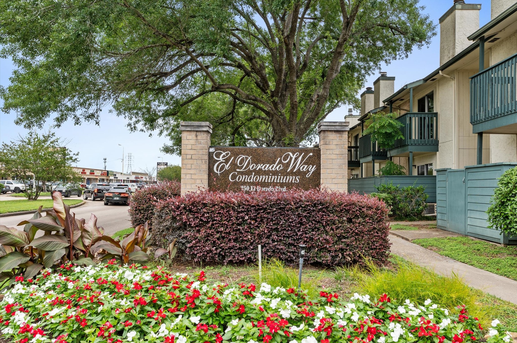 250 El Dorado Boulevard, Unit 252 Webster, TX 77598 - Photo 15 of 15 Entrance to Condos